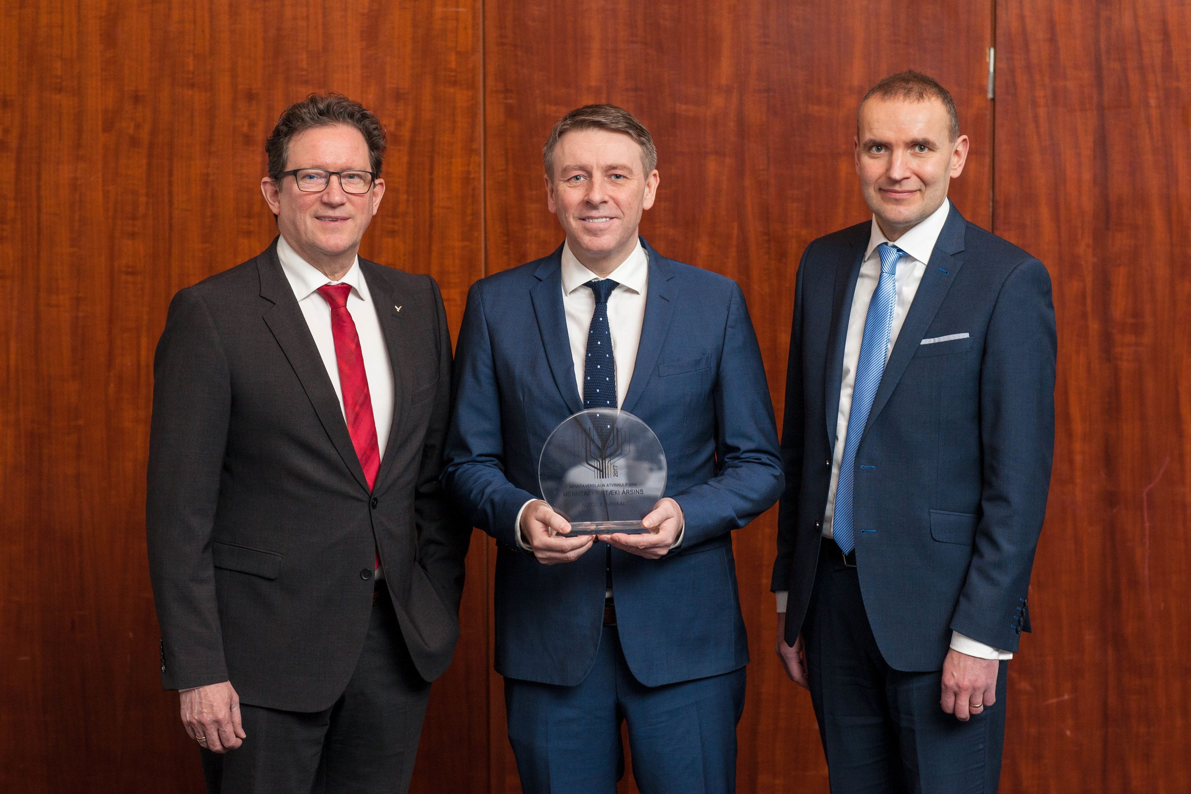 Alcoa Fjarðaál er
menntafyrirtæki ársins 2017