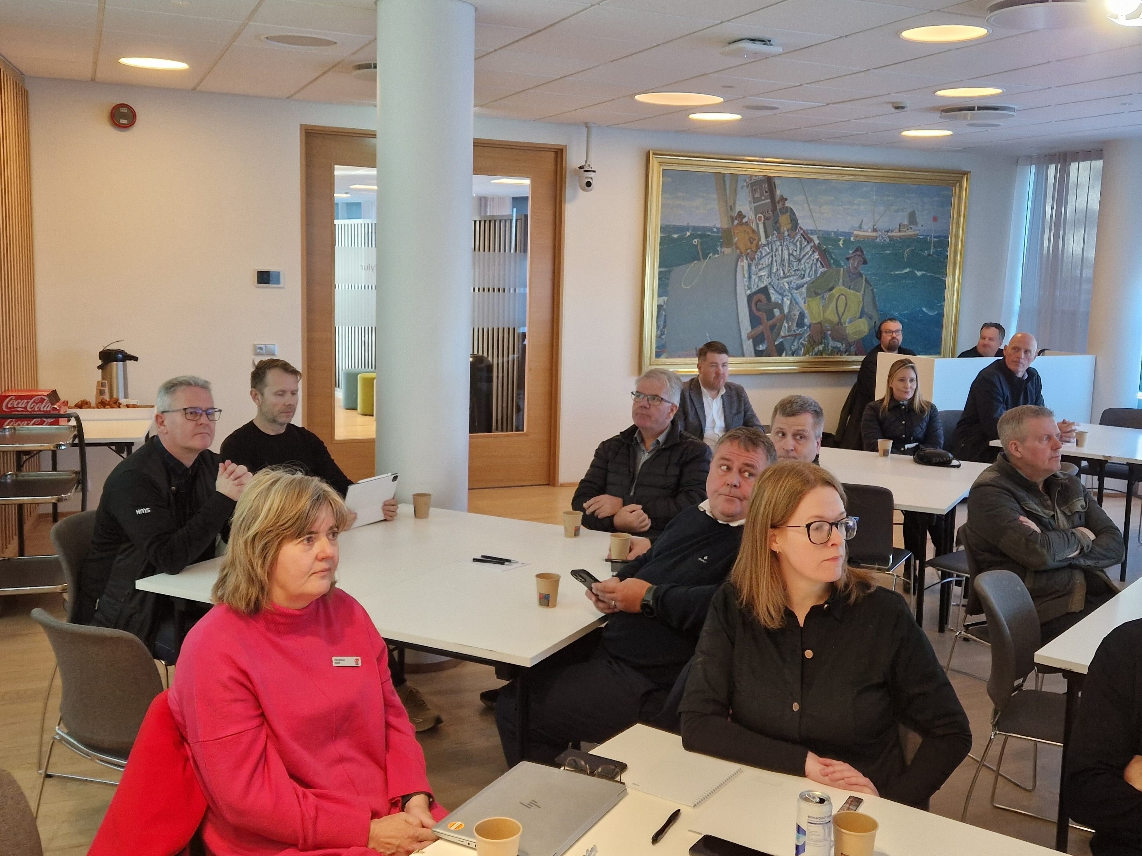 Erindi og umræða um brunahólfandi innihurðir