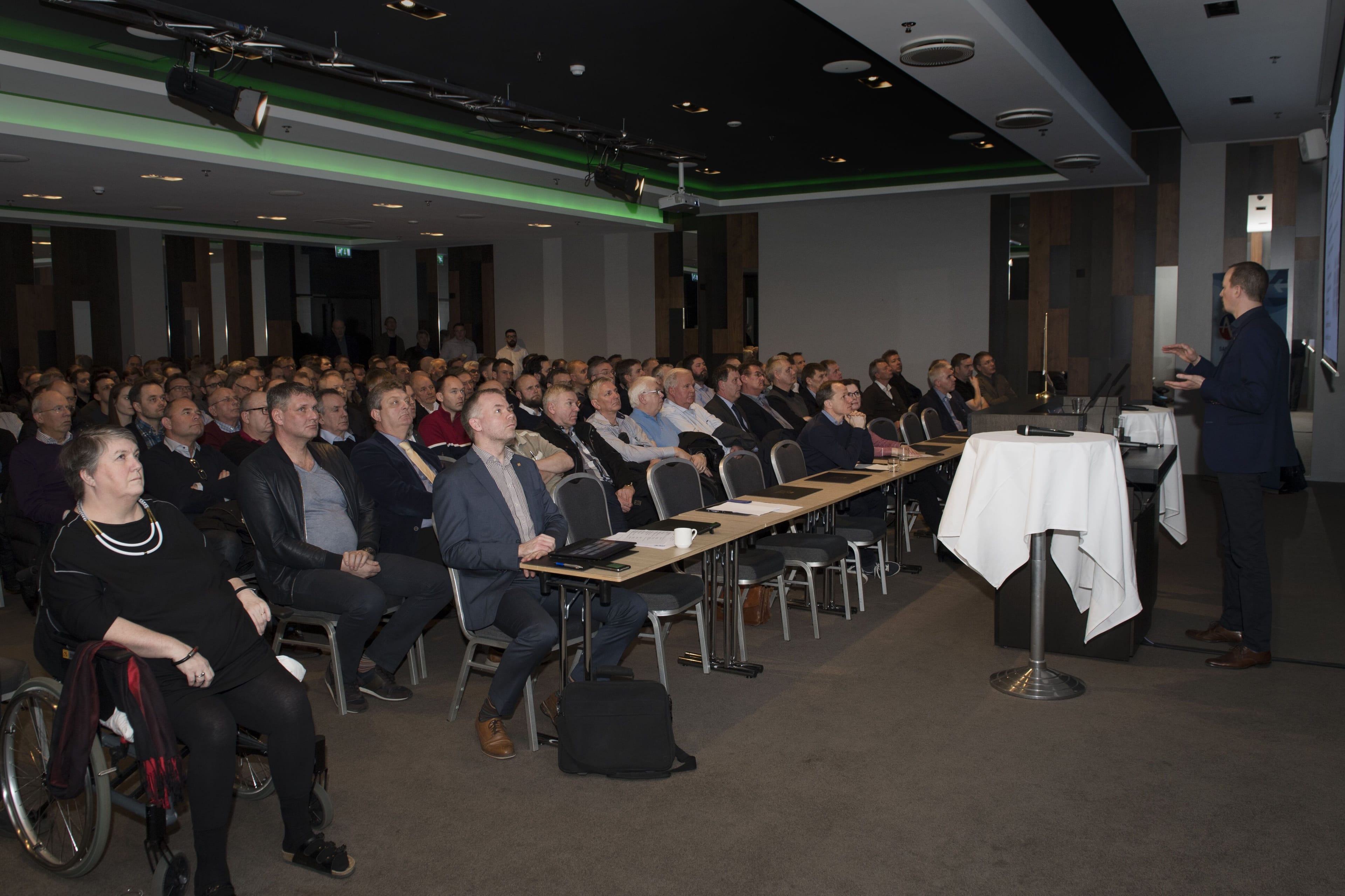 Mikill áhugi á rafbílavæðingu