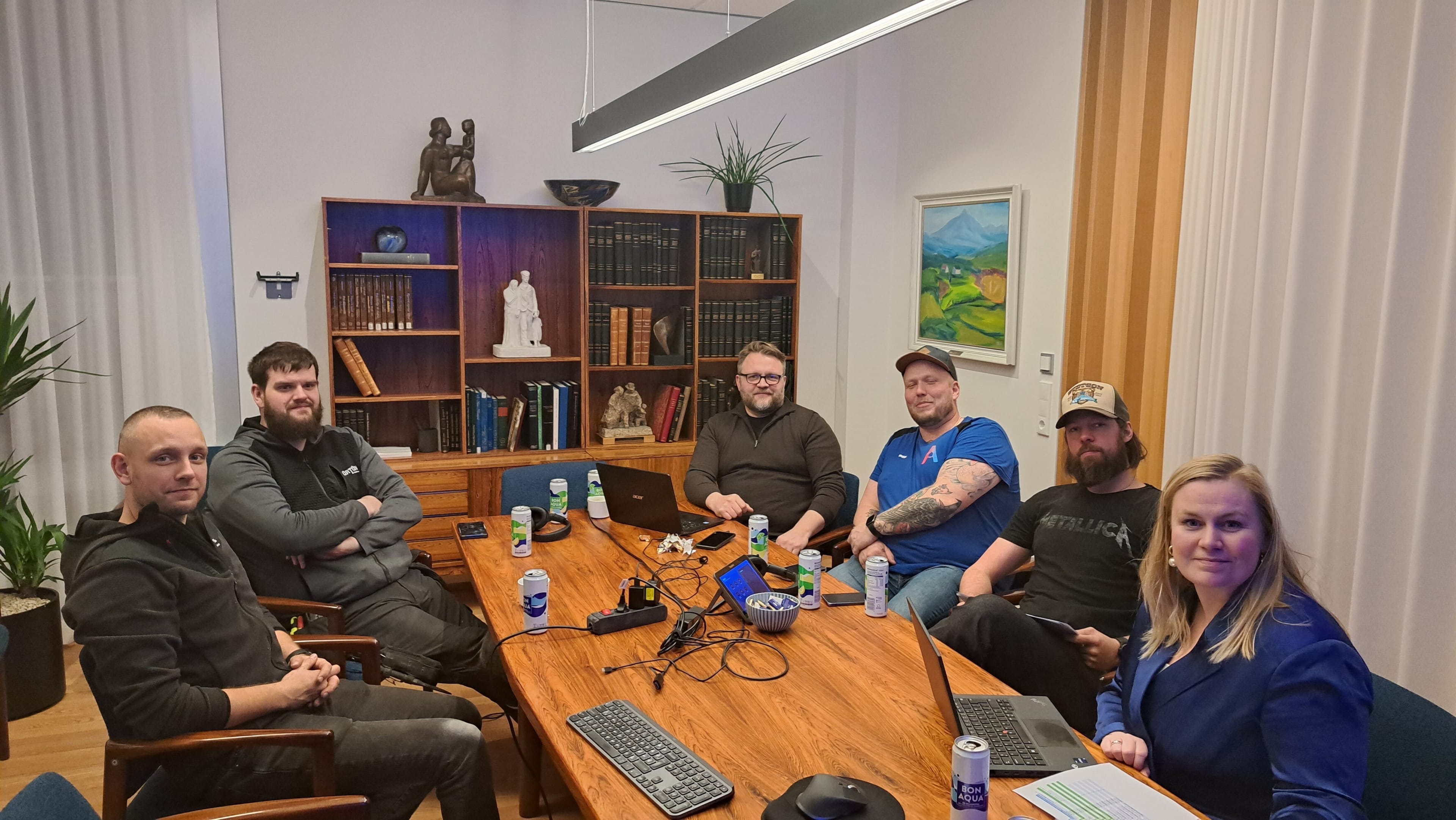 Skipuleggja og kappkosta að frostverja húseignir í Grindavík