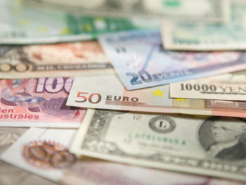 Currency_transfers