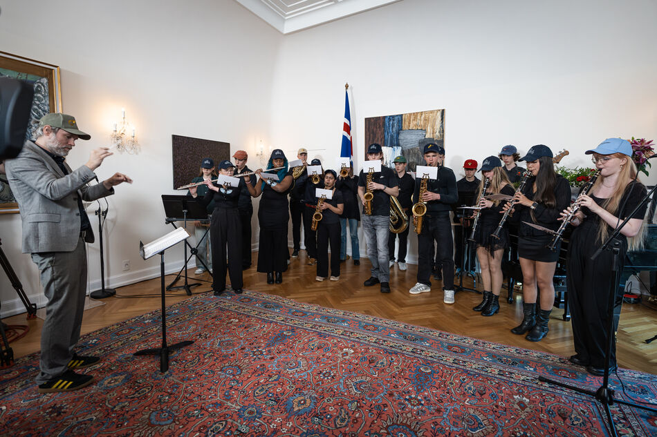 20251104-161310-MummiLu