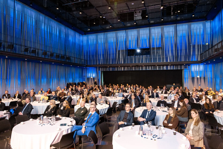 Landsbankinn_fundur_harpa_13032025-3_1742201718244