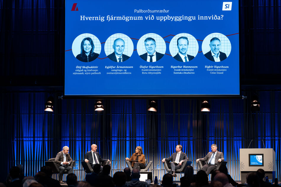 Landsbankinn_fundur_harpa_13032025_b-3