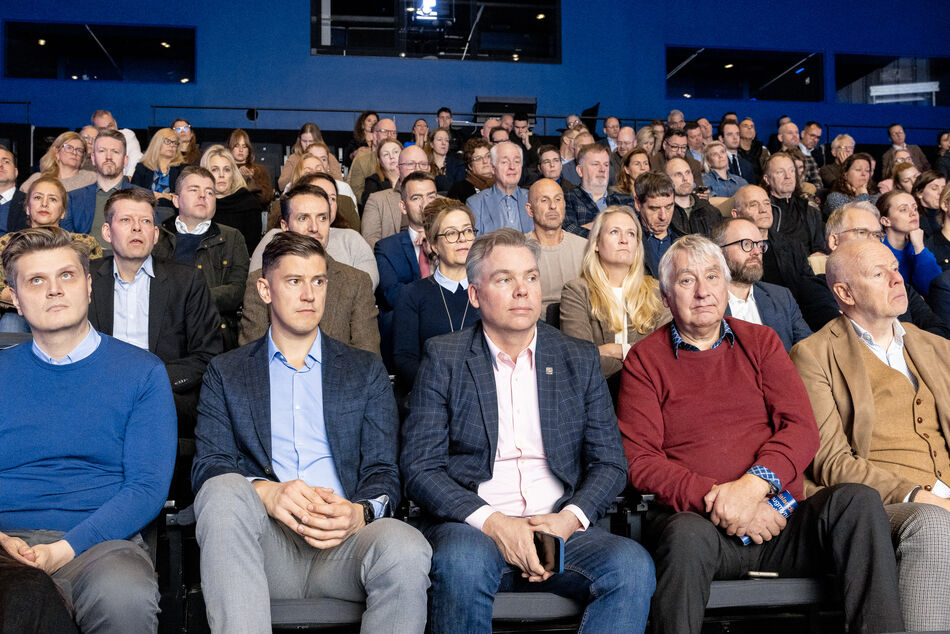 Si_kosningafundur_harpa-14