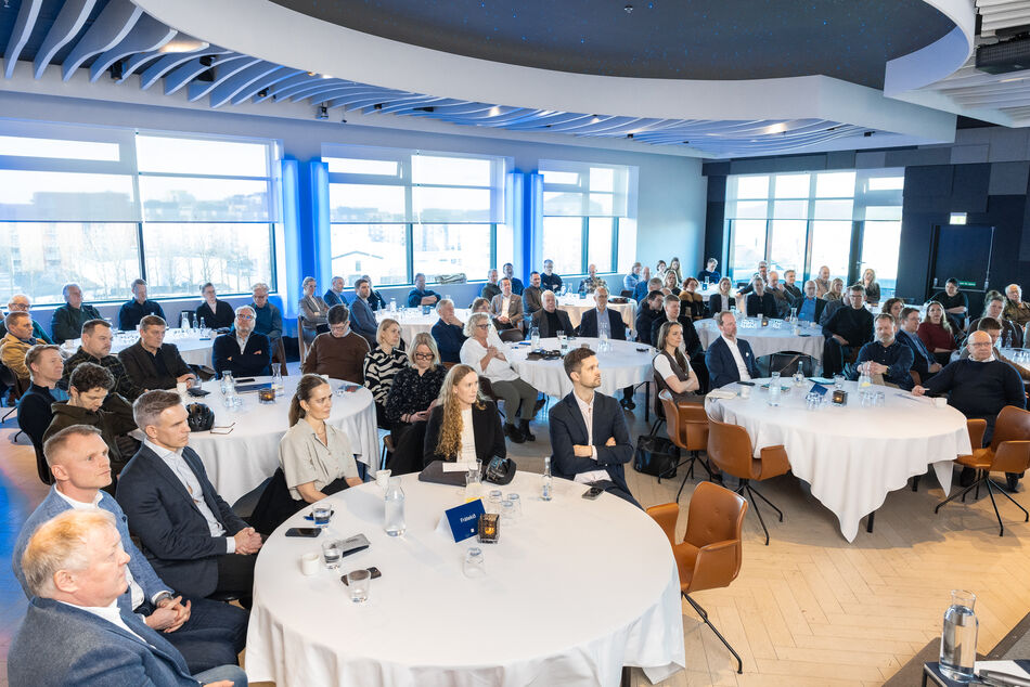 Si_vr_fundur_um_husnaedismal_grand_a-11