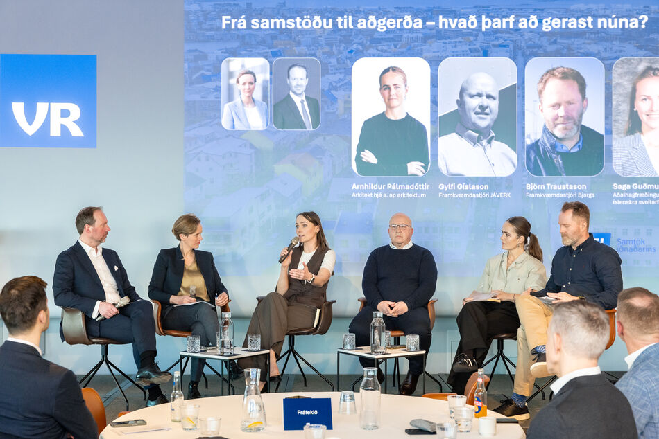 Si_vr_fundur_um_husnaedismal_grand_a-12